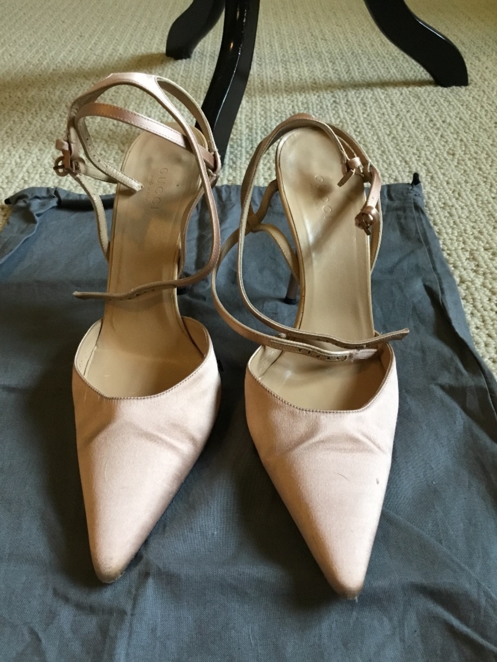Gucci nude\blush satin pointed toe ankle-strap
